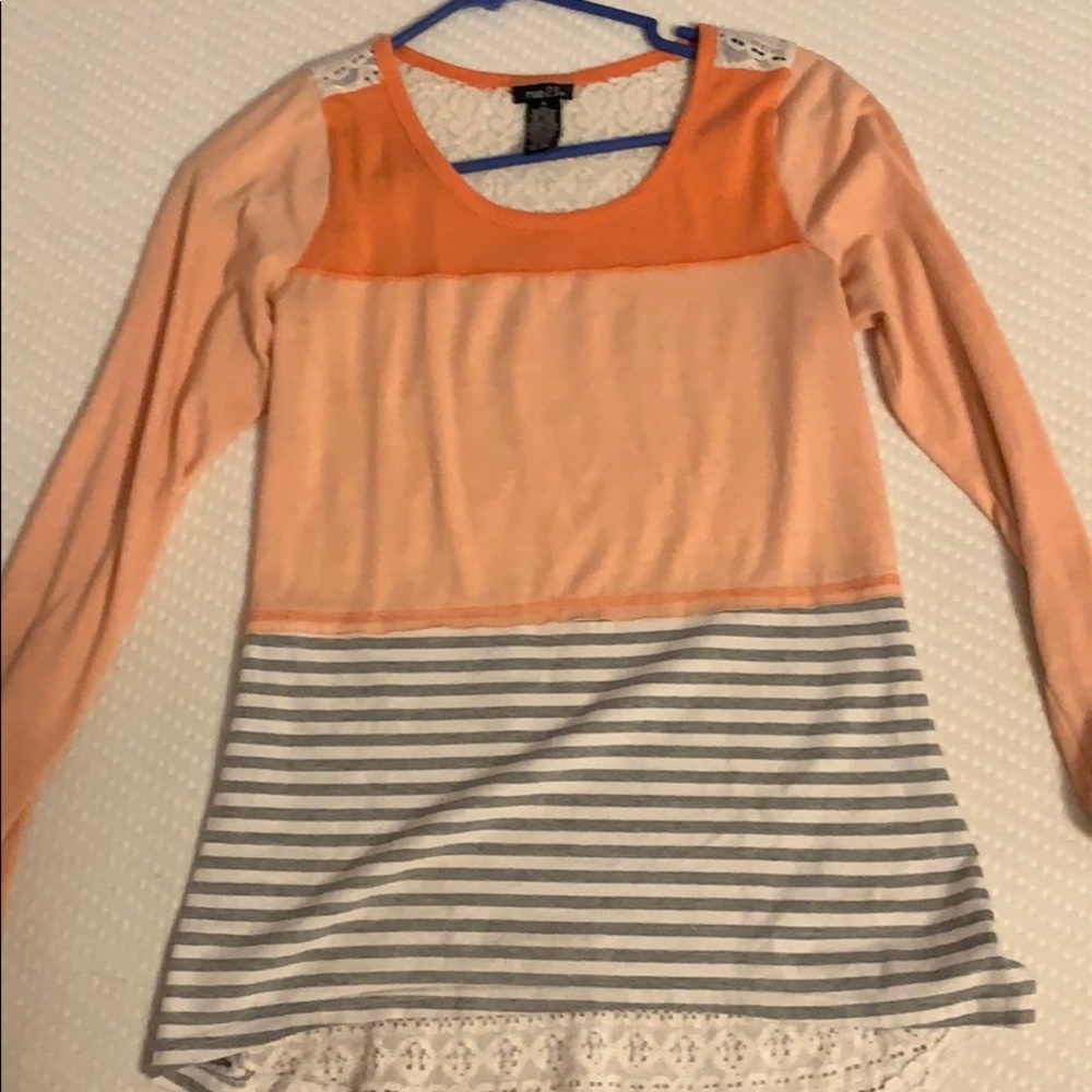 Rue 21 long sleeve top